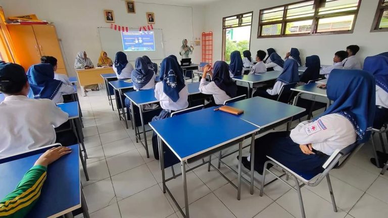 Belajar Bahasa Kutai, Siswa SMP Negeri 2 Tenggarong Ikut Lestarikan Budaya Daerah