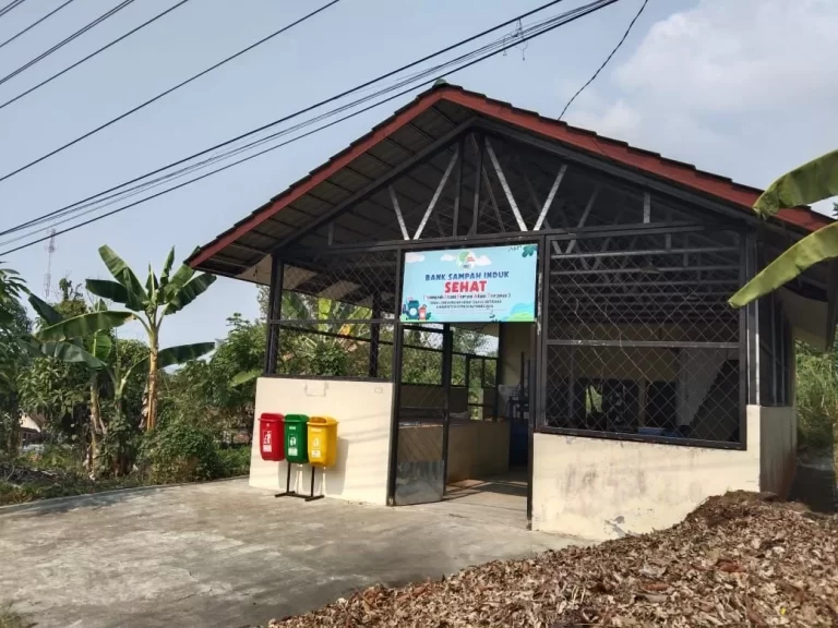 Loa Ipuh Bikin Bank Sampah untuk Dukung Program Pemkab Kukar