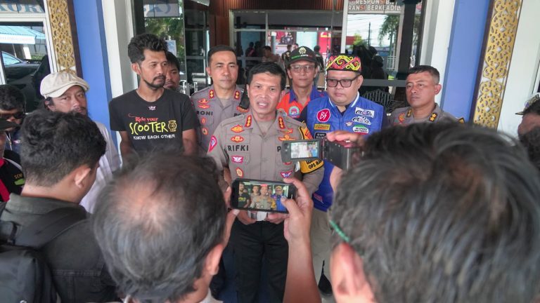Peduli Keselamatan, Ditlantas Polda Kaltim Gandeng Komunitas Vespa Gaungkan Keselematan Berkendara