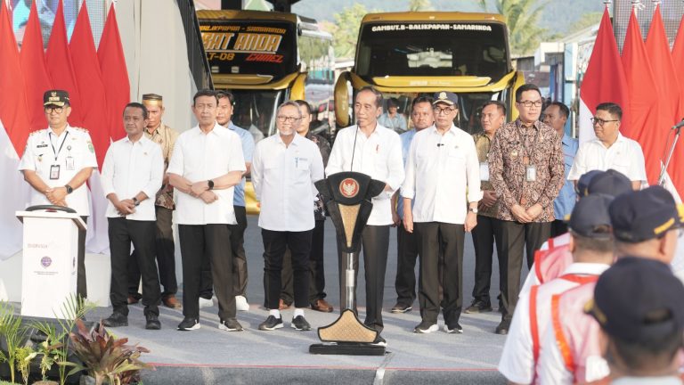 Resmikan Terminal Samarinda Seberang, Presiden Ajak Masyarakat Gunakan Transportasi Umum