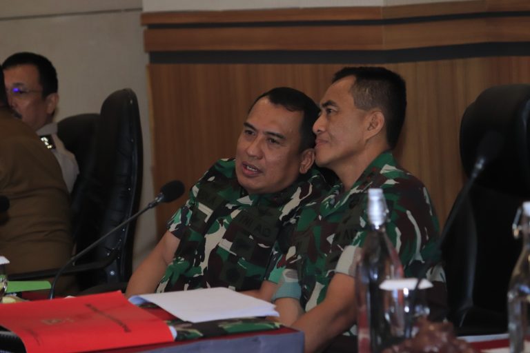 Pangdam VI/Mlw Bersama Danjen Akademi TNI Pimpin Rapat Pleno Latsitarda Nusantara XLIV/Tahun 2024.