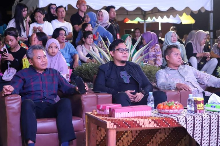Jaga Budaya Lokal, Dispar Kukar Gelar Malam Unjuk Bakat Taruna Dara 2024