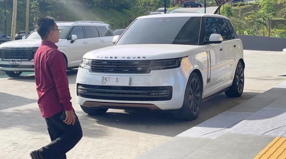 74Range_Rover_Gubernur_Kaltim_Foto_Media_Kaltim